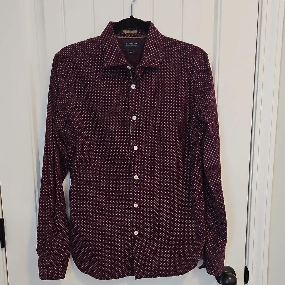 Cactus Man Micro Print Burgundy Button Down Shirt Size S